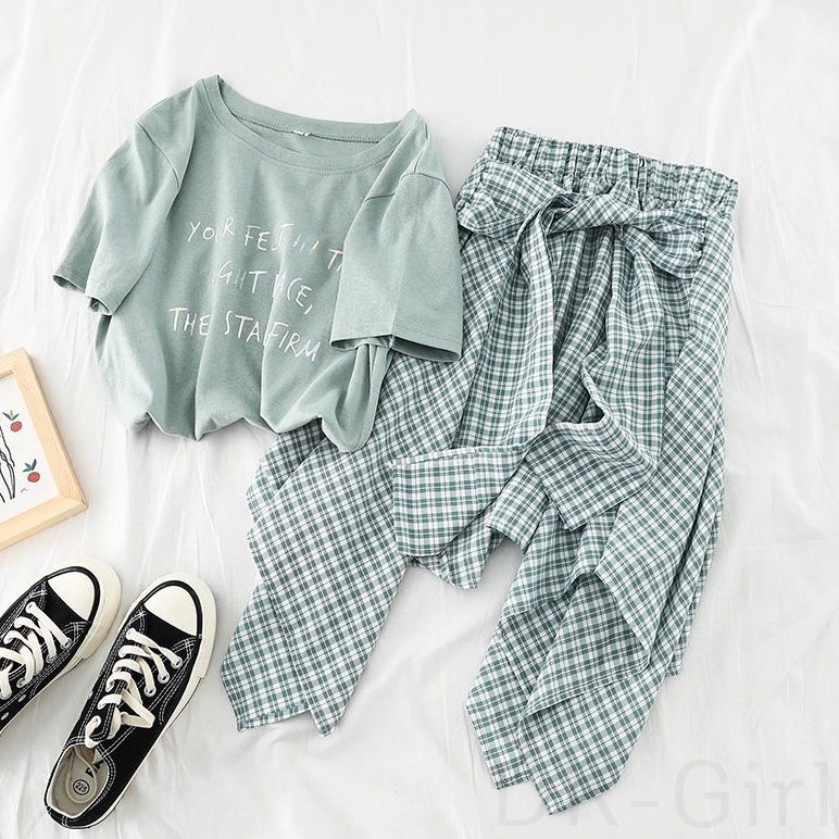 グリーン/Tシャツ+グリーン/スカート