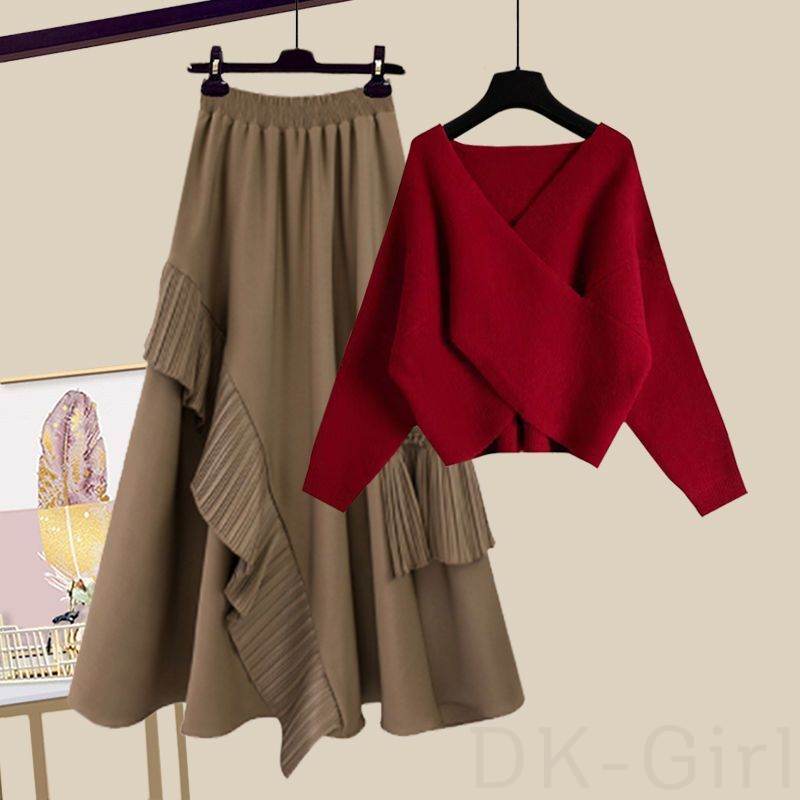 レッド/セーター+ブラウン/スカート