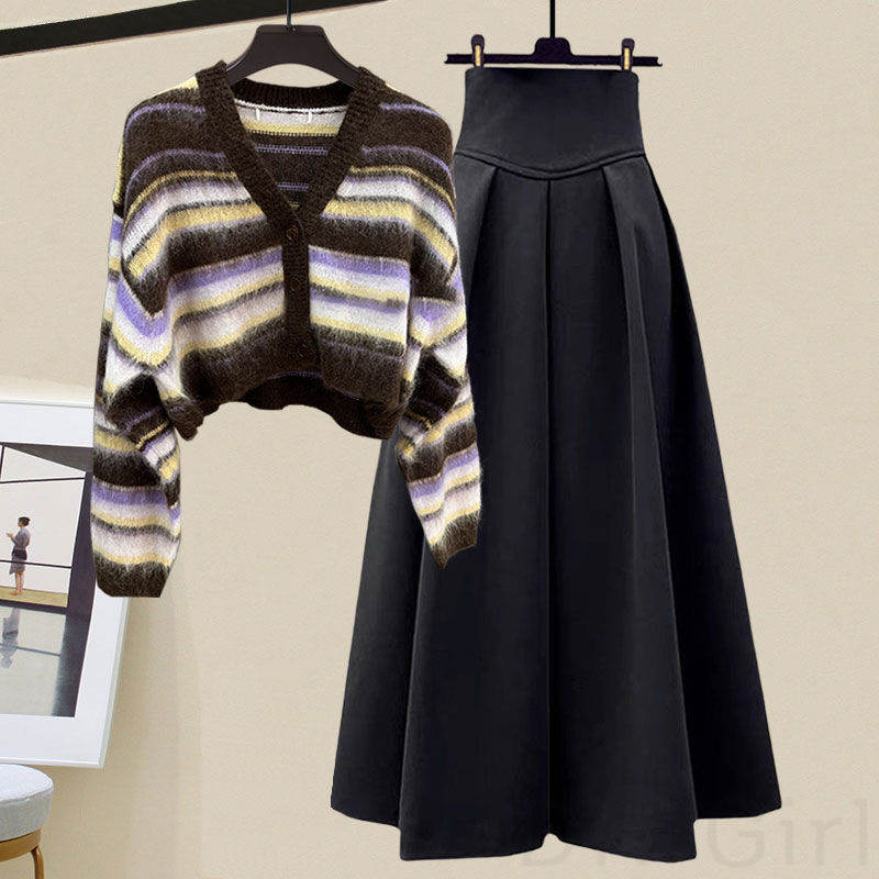 ブラウン/セーター+ブラック/スカート