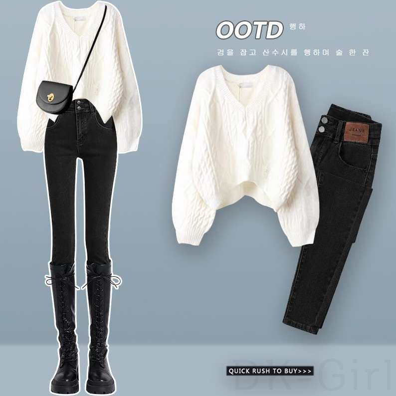 ホワイトセーター＋ブラックパンツ