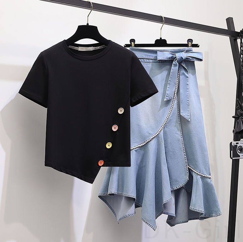 ブラック/Tシャツ+ブルー/スカート