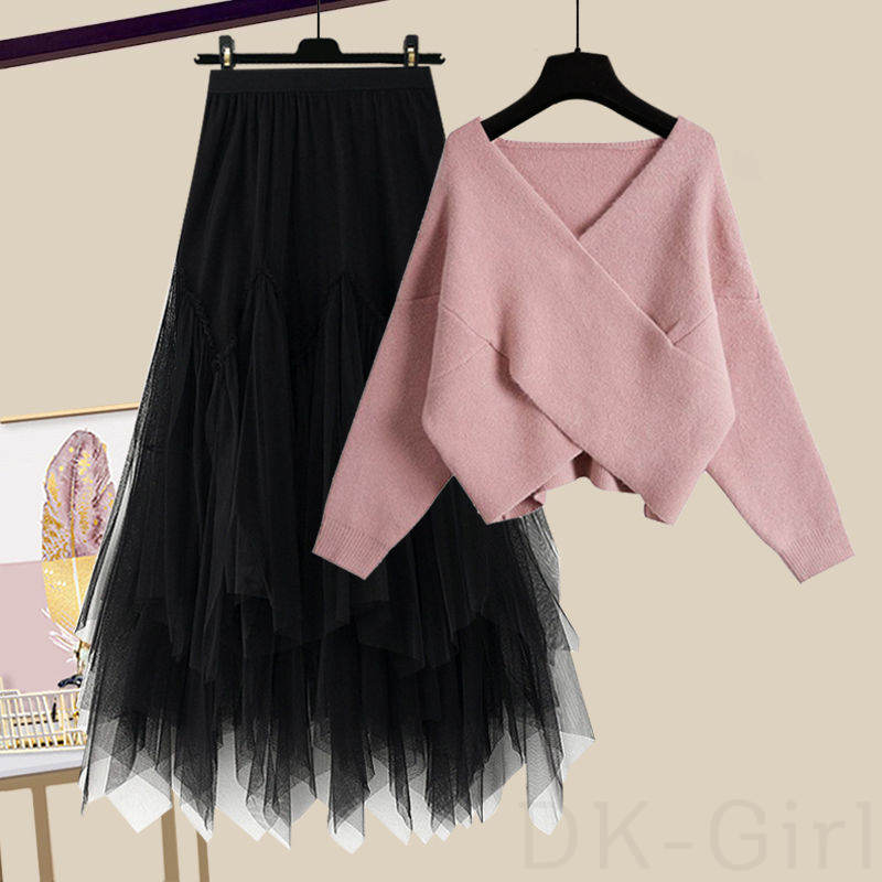 ピンク／セーター＋ブラック/スカート